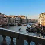 Cozy Retreat At Antico Mercato Di Rialto ヴェネツィア