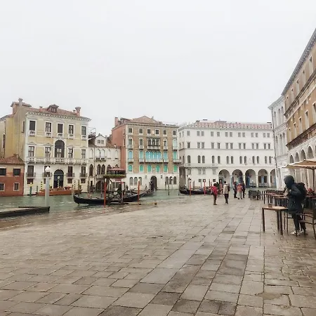 Cozy Retreat At Antico Mercato Di Rialto