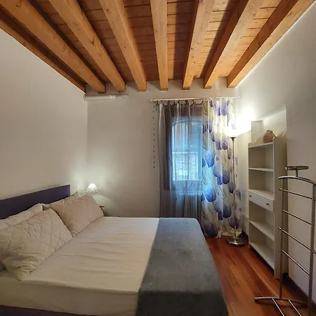 Cozy Retreat At Antico Mercato Di Rialto * Βενετία