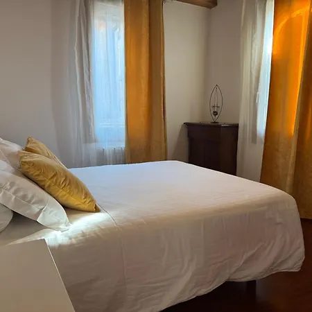 アパート Cozy Retreat At Antico Mercato Di Rialto ヴェネツィア
